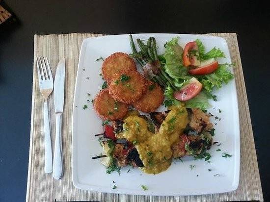 Nhà hàng Thụy Sĩ La Casserole tại nhà hàng Nha Trang