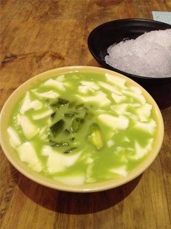 Độc lạ món tào phớ Hà Nội trà sữa Thái