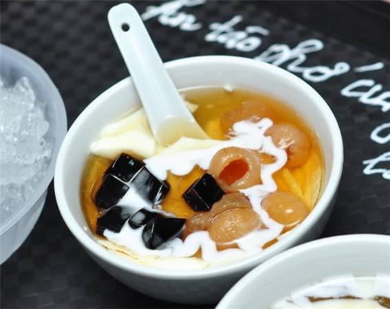 Tào phớ Hà Nội long nhãn lá nếp thơm mát