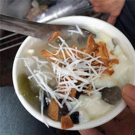 Tào phớ Hà Nội cốt dừa béo ngậy khu Nghĩa Tân