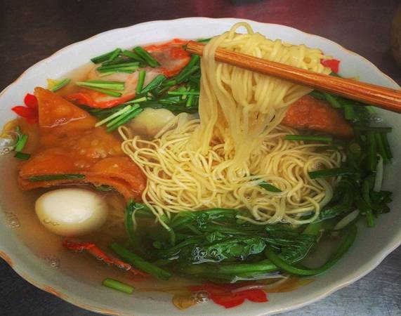 Những quán ăn chậm chân là bị đuổi dọc phố Lò Đúc