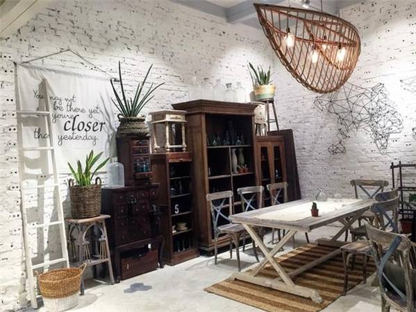 Góc sống ảo cực chill tại Jouri Dessert & Tea