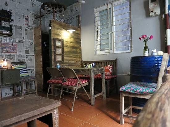 Không gian tĩnh lặng tại Bao cấp Cafe Hà Nội
