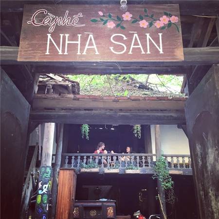 Kiến trúc nhà sàn độc đáo tại Nhà Sàn Art Cafe