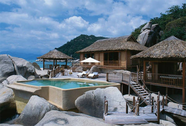 Khu nghỉ dưỡng Six Senses Ninh Vân Bay nhìn từ trên cao