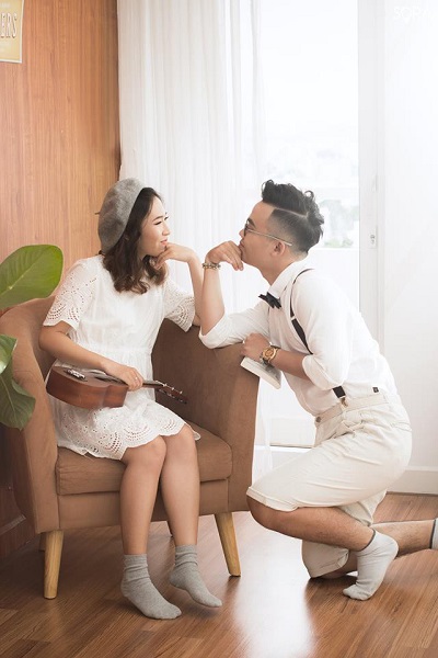 Nội thất cổ điển studio Giáng sinh Sài Gòn SORA