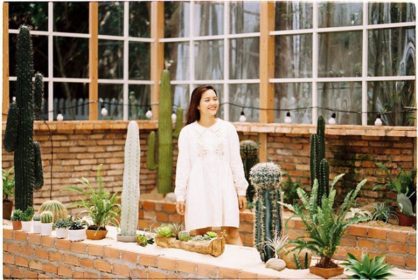 nhung-studio-moi-toanh-o-sai-gon-noi-chup-anh-giang-sinh-thi-long-lanh-thoi-roi-ivivu-10