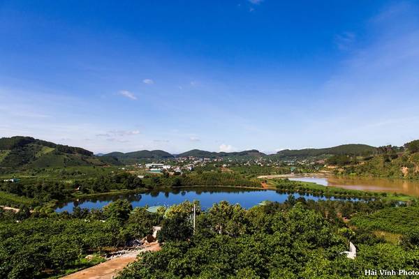 Khung cảnh tuyệt đep nhìn từ quán quán.