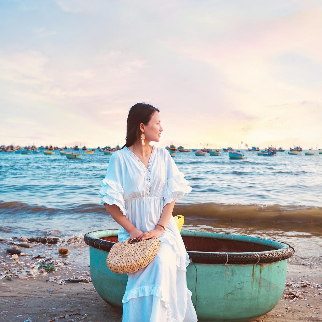 Bãi biển làng chài Mũi Né Phan Thiết Bãi biển làng chài Mũi Né Phan Thiết