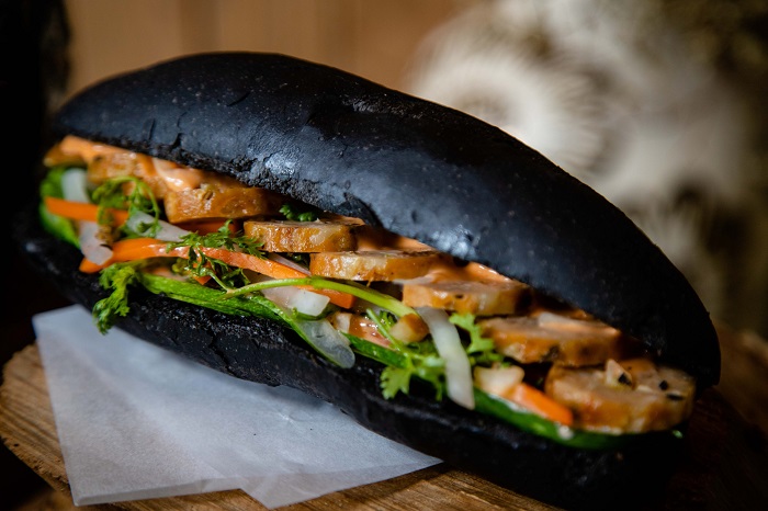 Nhung_kieu_banh_mi_bien_tau_o_Viet_Nam_10