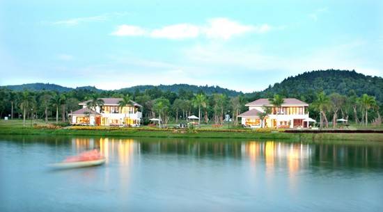 Hồ Đại Lải điểm nghỉ dưỡng lãng mạn khi đi du lịch trăng mật gần Hà Nội