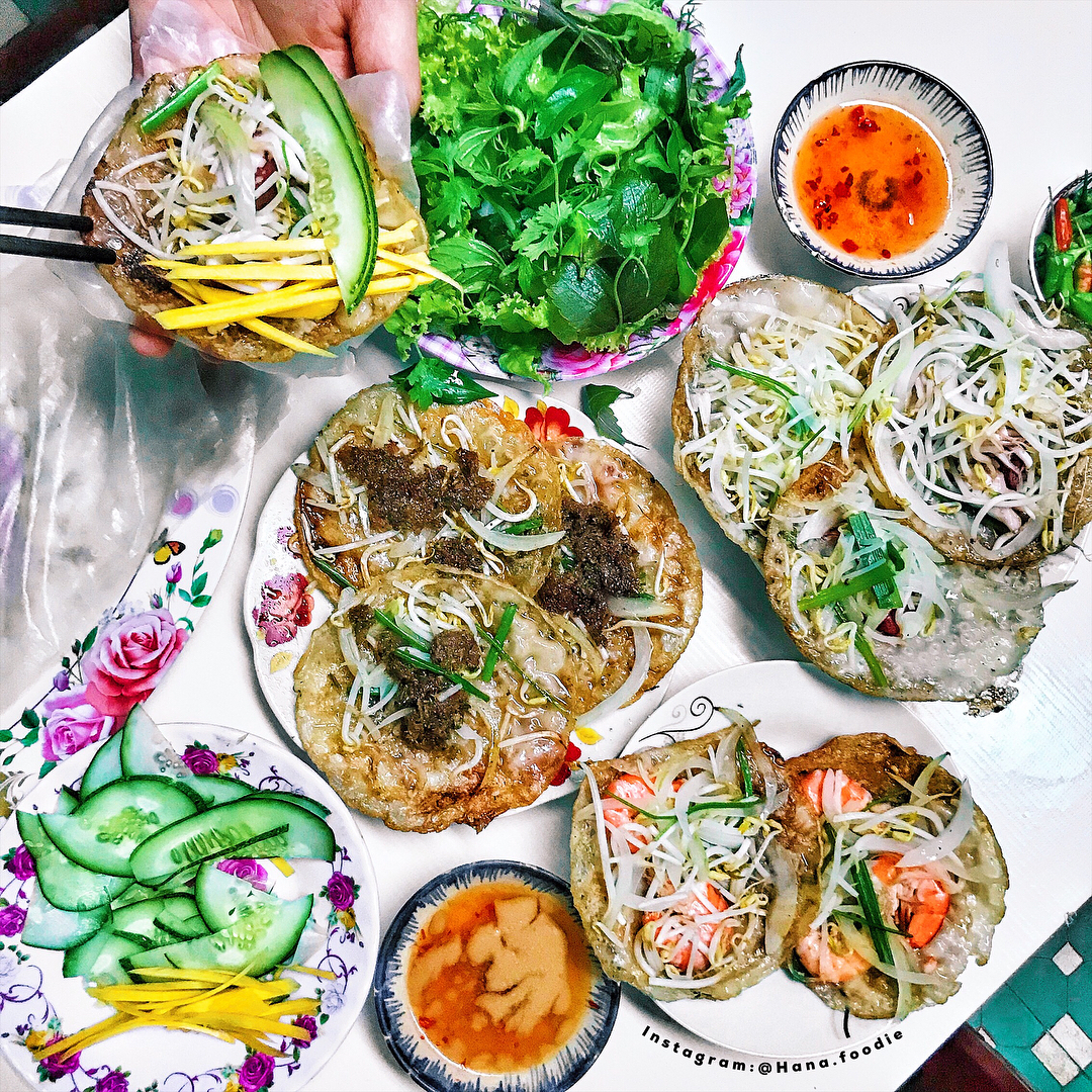Bánh xèo tôm nhảy - món ngon Quy Nhơn