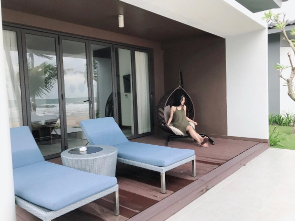 Hồ bơi resort Novotel Phú Quốc nhìn ra biển