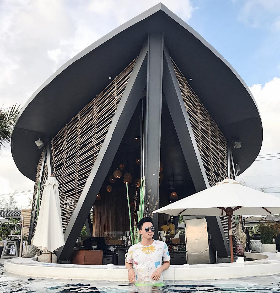 Không gian nghỉ dưỡng ngoài trời resort Novotel Phú Quốc