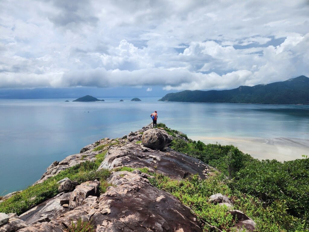 Hành trình trekking núi Lò Vôi đầy trải nghiệm
