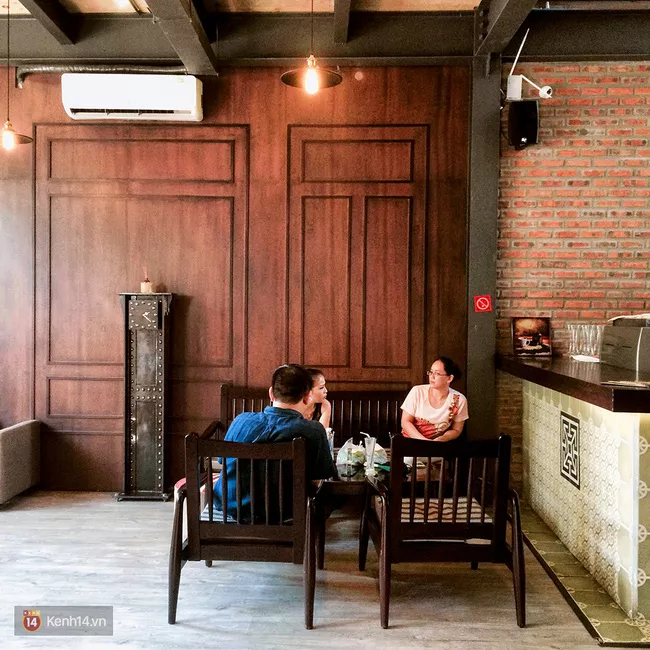 Không gian quán cafe đẹp Đà Nẵng Retro Kitchen and Bar