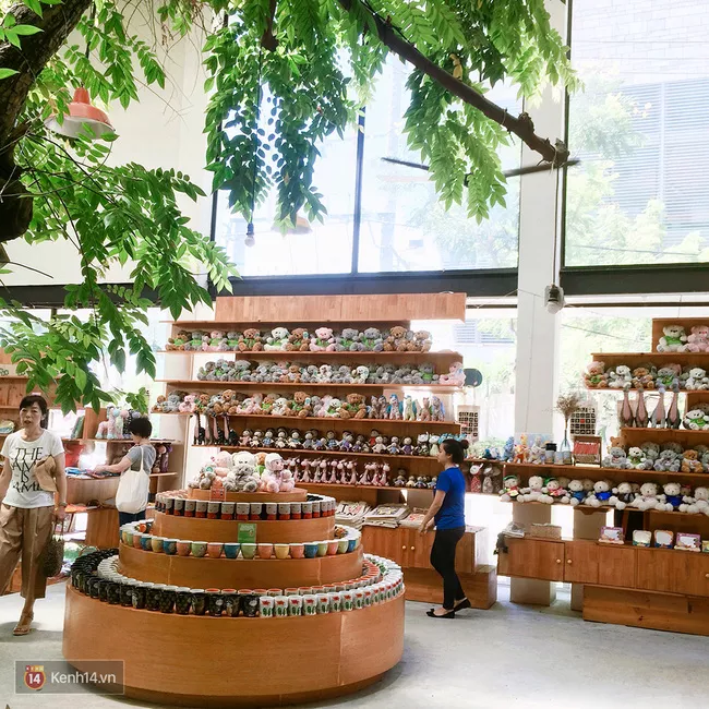 Khu vực thưởng thức cà phê quán cafe đẹp Đà Nẵng Danang Souvenirs