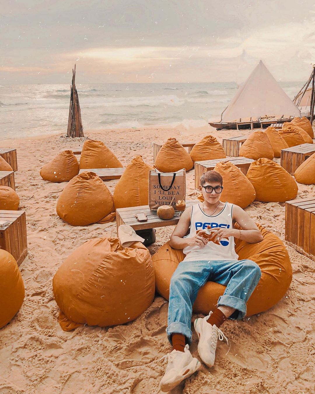 Ocsen Beach Bar Phú Quốc view hoàng hôn