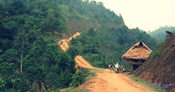 Hỏi thăm đường người dân bản địa khi phượt offroad miền Bắc
