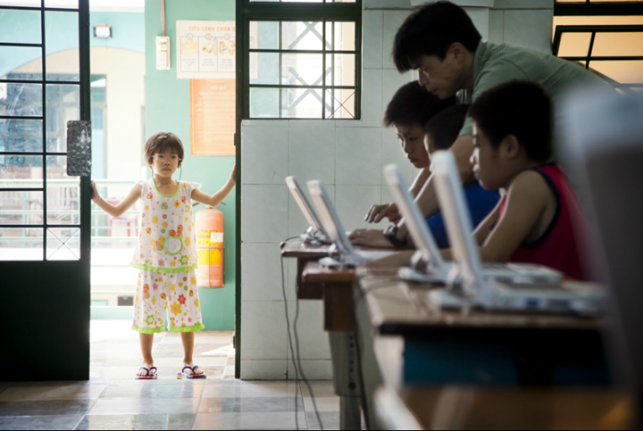 iVIVU.com đồng hành cùng Orphan Impact đem ánh sáng công nghệ tới trẻ em mồ côi