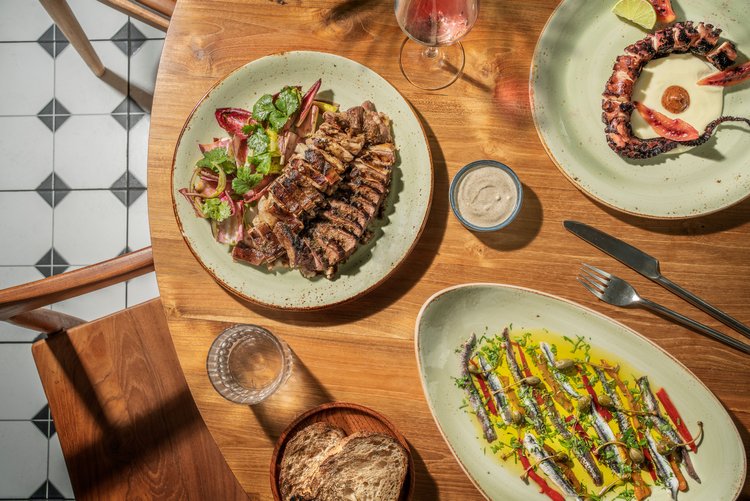 Không gian nhà hàng Singapore view đẹp Panamericana