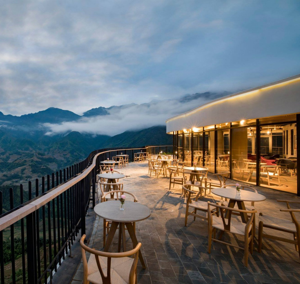 Pao’s Sapa Leisure phòng nghỉ view núi Phòng nghỉ tại Pao’s Sapa Leisure với ban công view núi