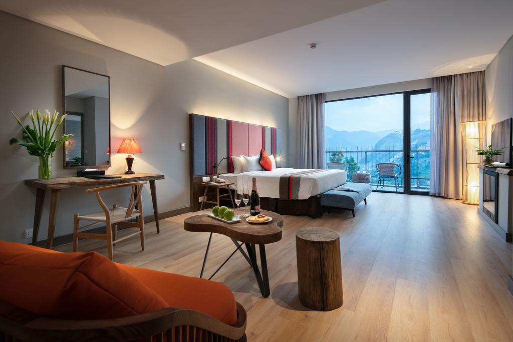 Hồ bơi trong nhà Pao’s Sapa Leisure