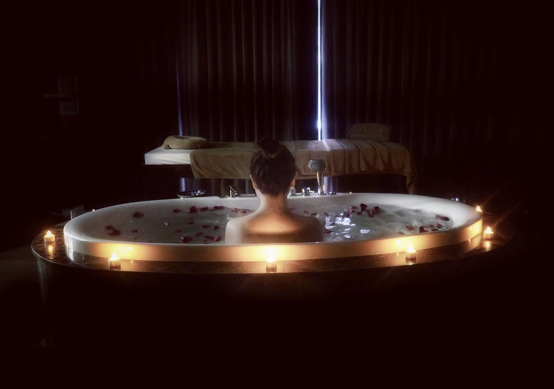 Phòng khách sạn Paradise Suites Hạ Long