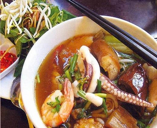 Bún mắm Cần Thơ đậm đà hương vị
