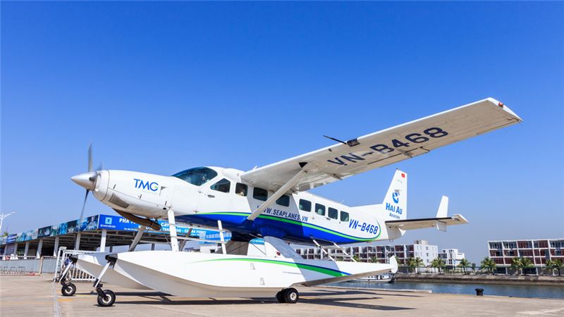 Bến đậu thủy phi cơ Hạ Long ở cảng Tuần Châu
