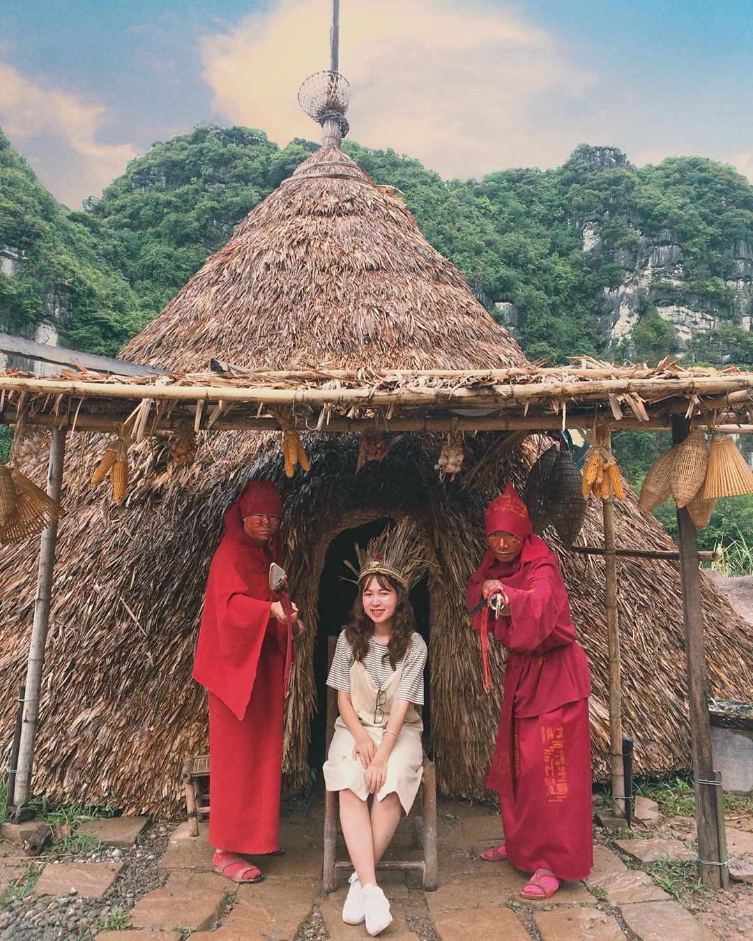 Làng thổ dân phim trường Kong Ninh Bình
