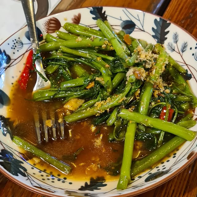 Ẩm thực Soi Rambuttri Bangkok
