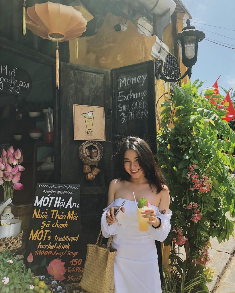 Khung cảnh cổ kính tại phố cổ Hội An Khung cảnh cổ kính tại phố cổ Hội An