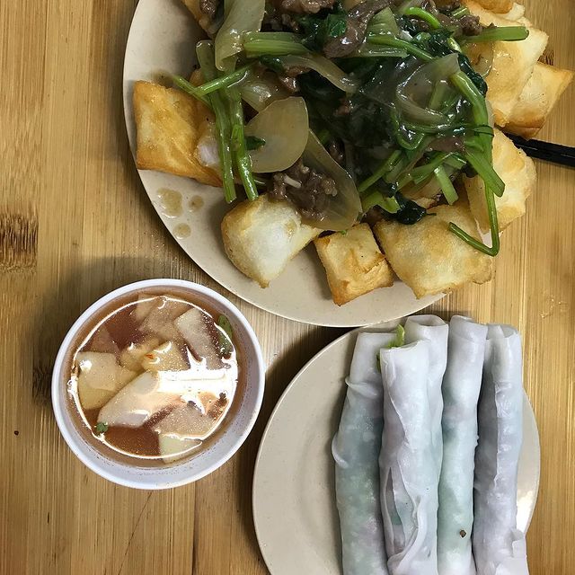 Phở cuốn Hà Nội thơm ngon tại quán Chinh Thắng