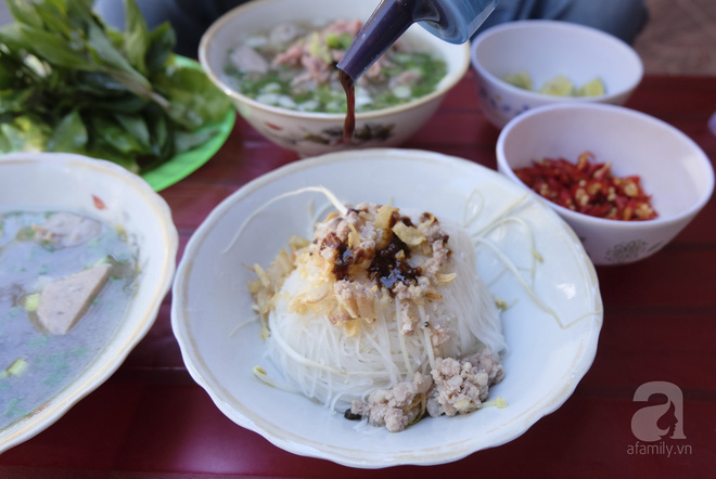 pho-hai-to-mon-an-ngon-nho-doi-cua-vung-dat-pleiku-ivivu-4
