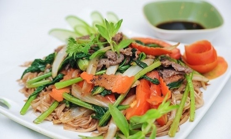 pho-xao-thit-bo-rau-cu-ivivu-2-1 pho-xao-thit-bo-rau-cu-ivivu-2