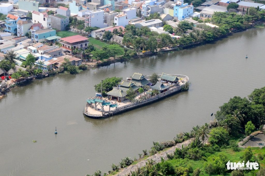 Toàn cảnh Phù Châu Miếu nhìn từ trên cao