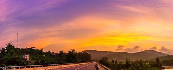 Hoàng hôn trên cung đường biên giới Bình Liêu