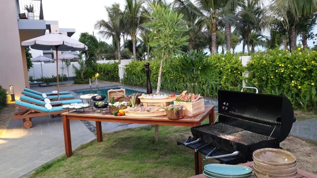Biệt thự Premier Village Hạ Long Bay có hồ bơi và khu BBQ riêng