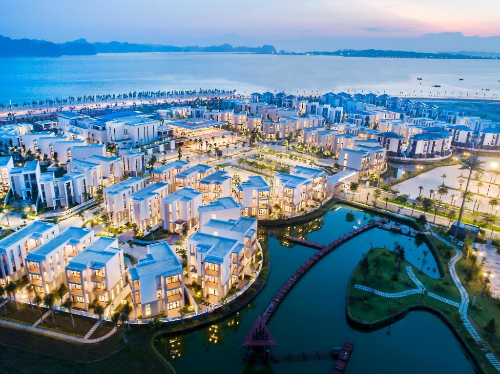 Khu nghỉ dưỡng Premier Village Hạ Long Bay – “Ốc đảo xanh” bên bờ vịnh