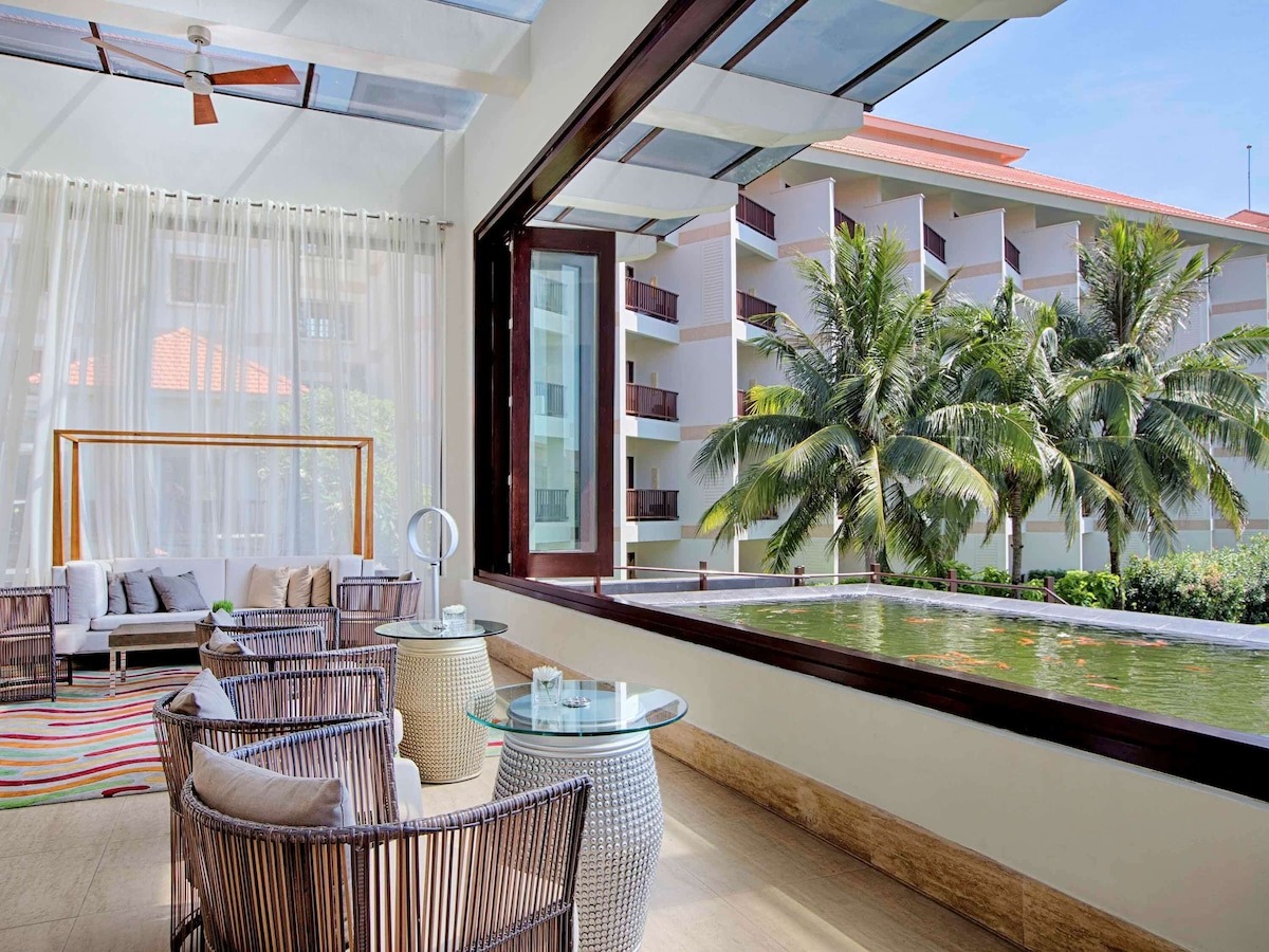 pullman đà nẵng beach