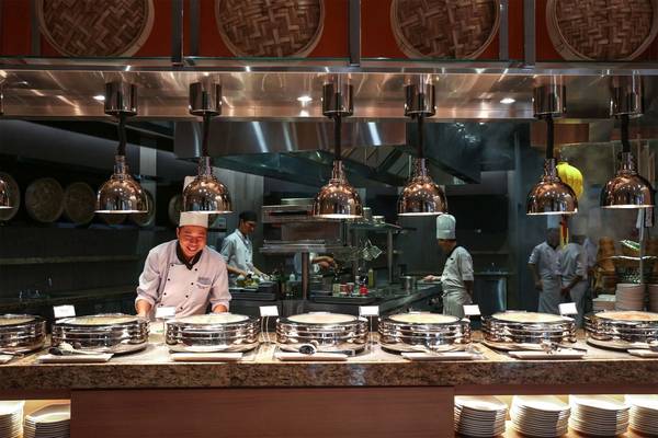 Không gian nhà hàng Open Kitchen khách sạn Pullman Vũng Tàu Không gian nhà hàng Open Kitchen khách sạn Pullman Vũng Tàu