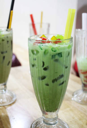 Giải nhiệt chiều nắng bằng trà sữa matcha khi chưa biết ăn gì ở Nha Trang