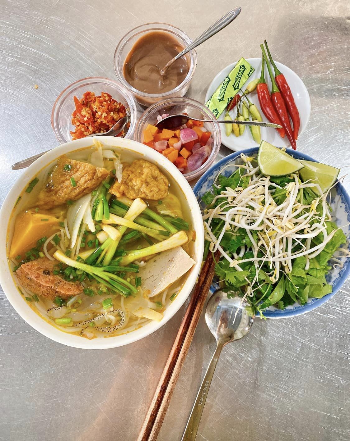 Bún chả cá Hờn - quán ăn ngon Đà Nẵng nức tiếng