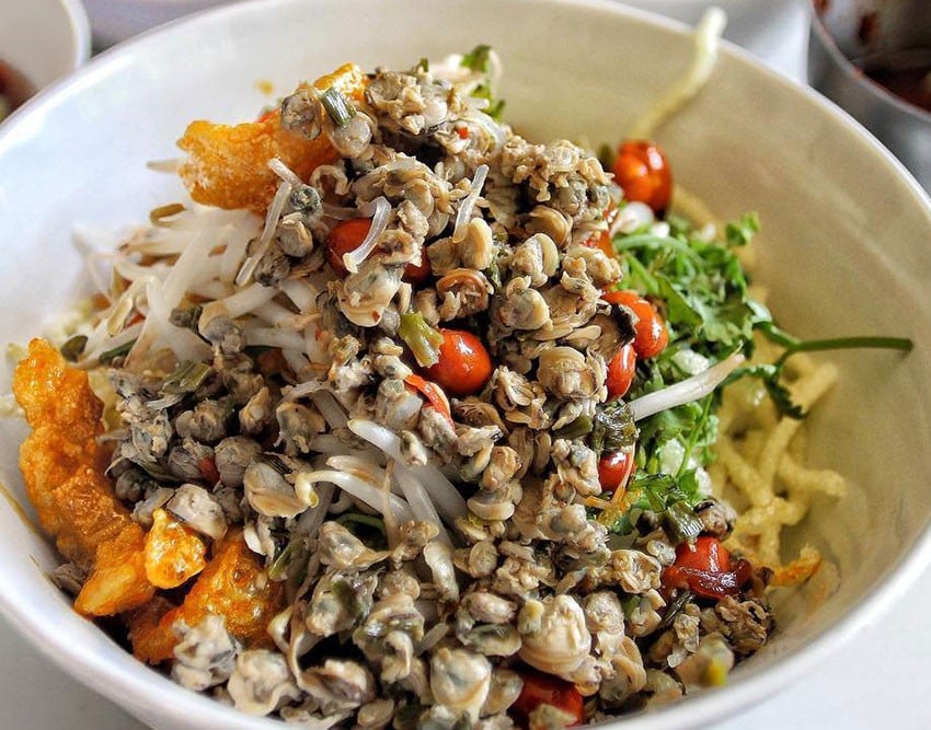 Bún hến hấp dẫn thực khách