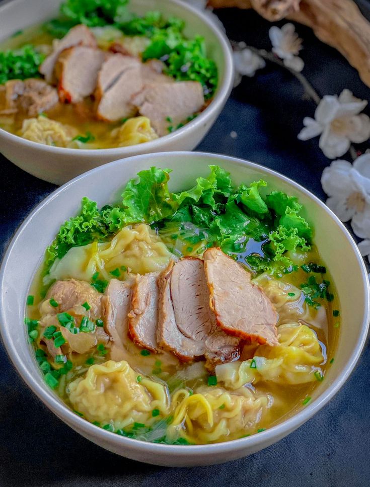 Mì sủi cảo hoành thánh thơm ngon