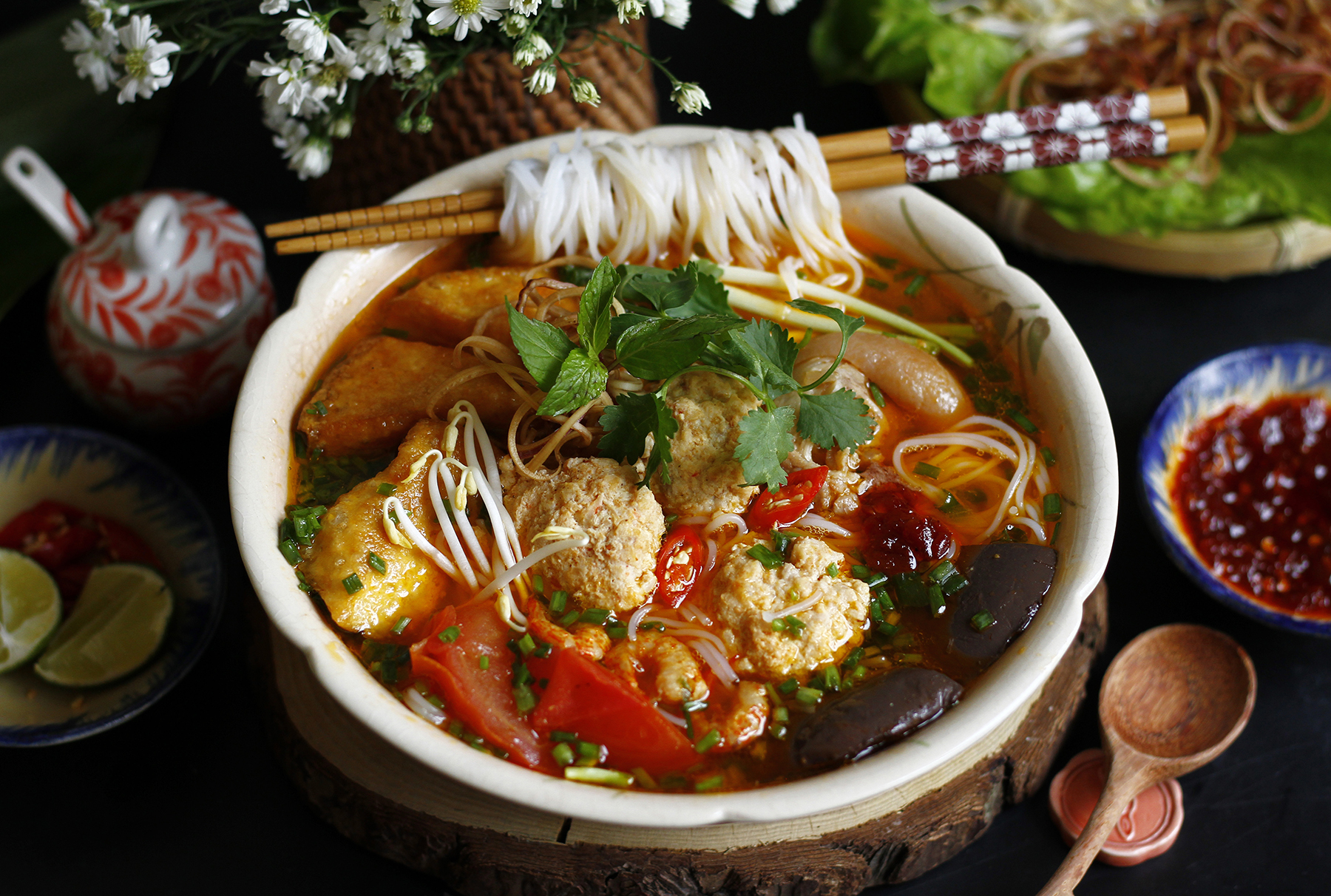 Tô bún riêu cua đồng hấp dẫn tại Nha Trang