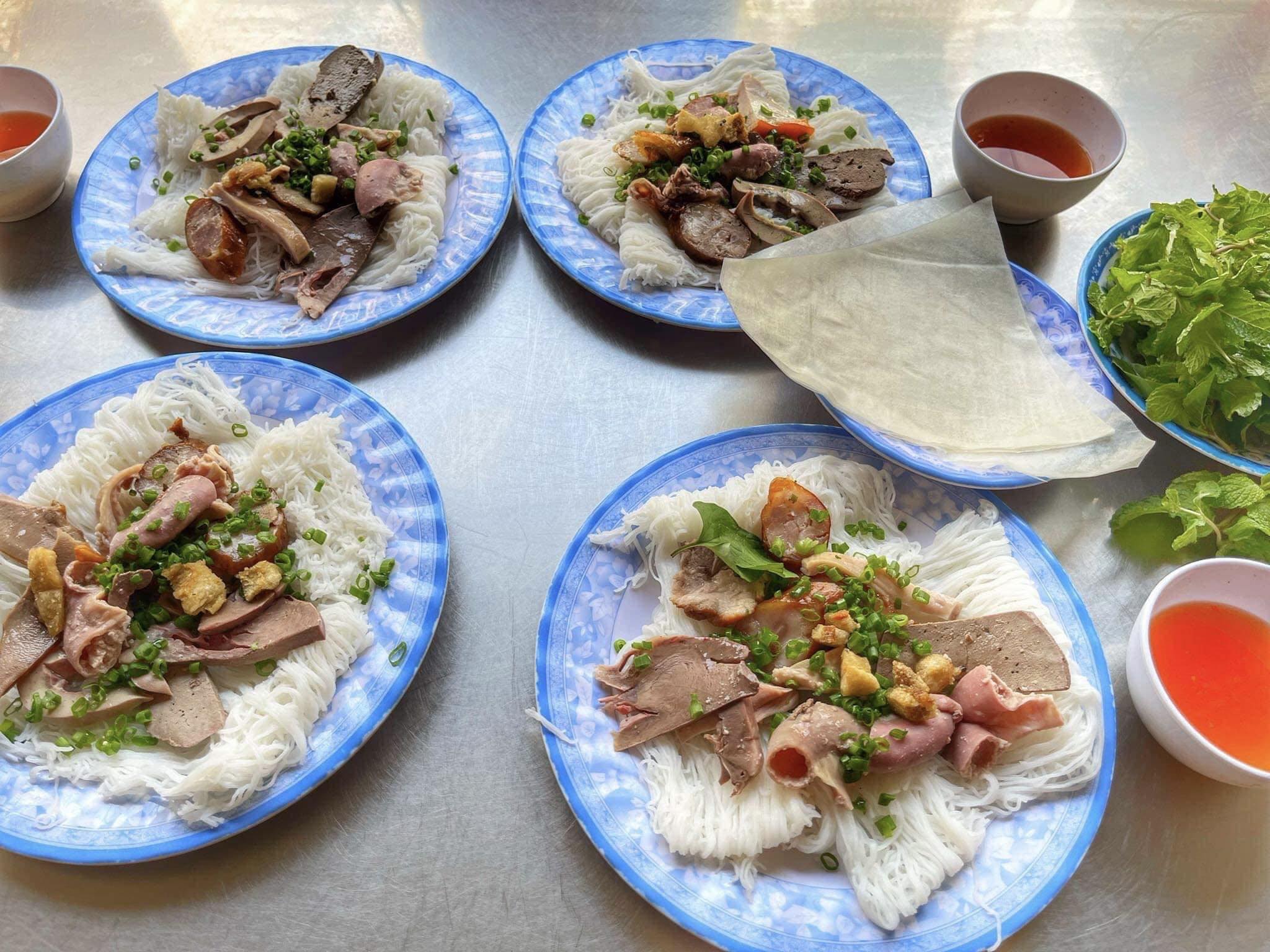 quan-an-ngon-Phan-Thiet-ivivu23