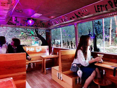Quán bar xe bus ở Đà Lạt view hồ Tuyền Lâm cực chill