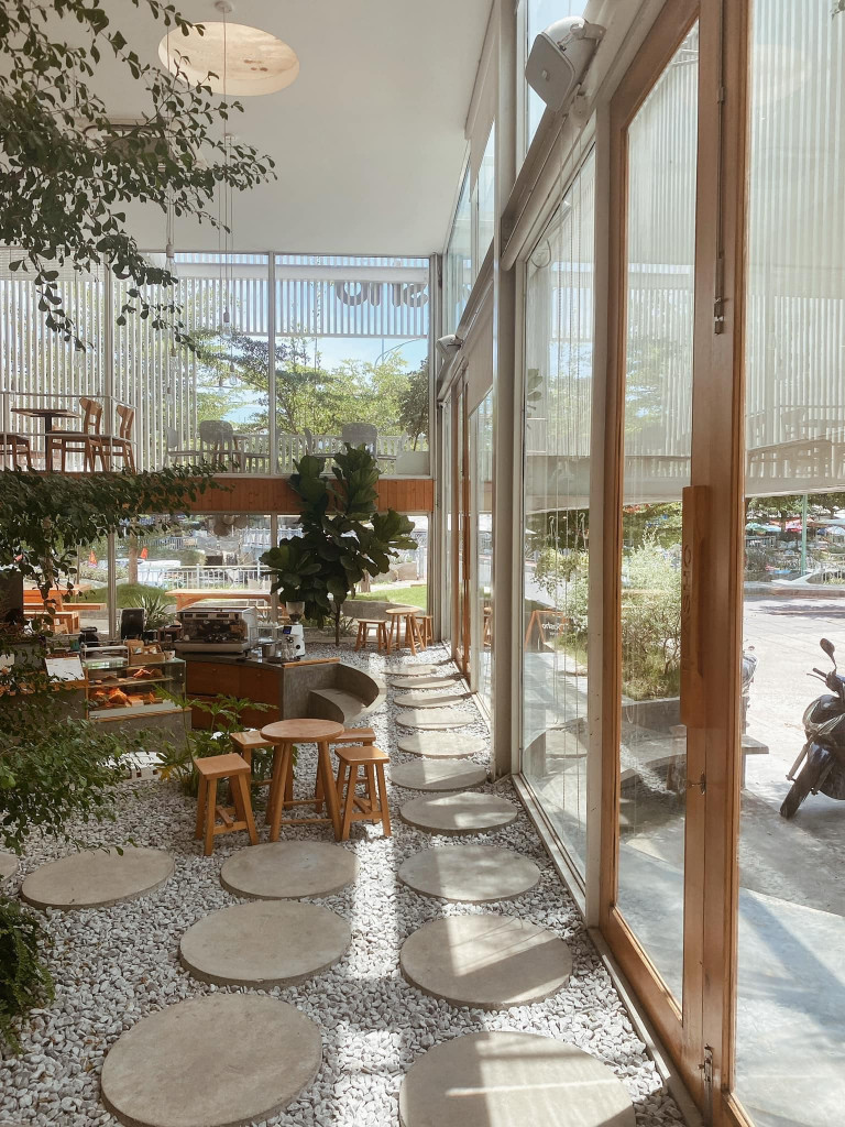 Không gian quán cafe Đà Nẵng Ibasho Hostel & Coffee
